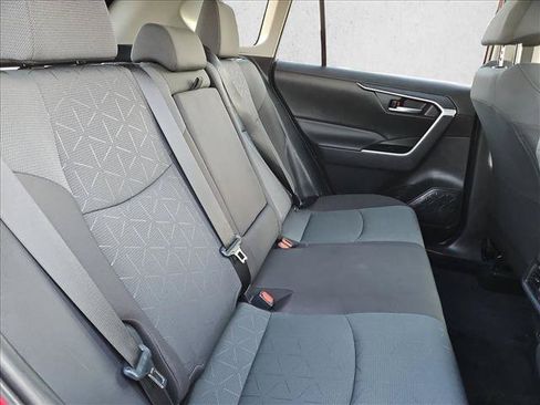 Used 2025 Toyota RAV4 XLE w/ Convenience Package FWD image 20