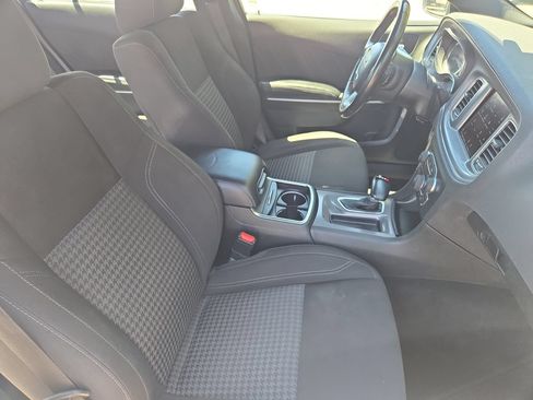 Used 2023 Dodge Charger SXT RWD image 10