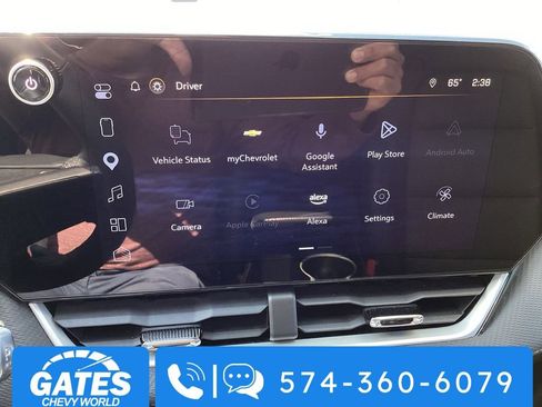 Used 2025 Chevrolet Equinox LT w/ Convenience Package II AWD/4WD image 3