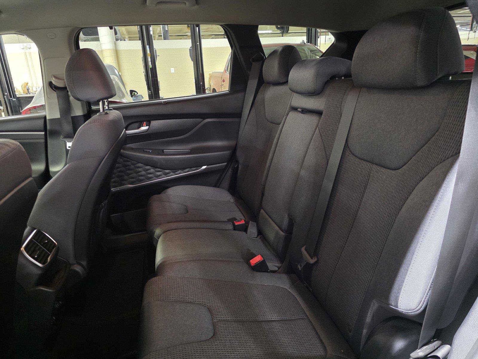 Used 2020 Hyundai Santa Fe SEL w/ Convenience Package FWD image 11