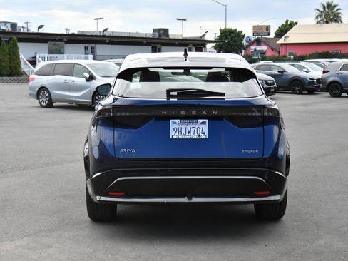 Used 2023 Nissan Ariya FWD image 7