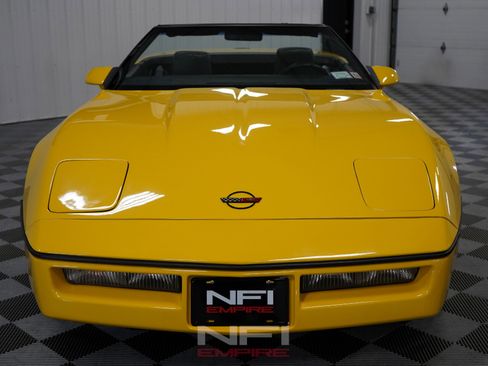 Used 1986 Chevrolet Corvette Convertible image 5