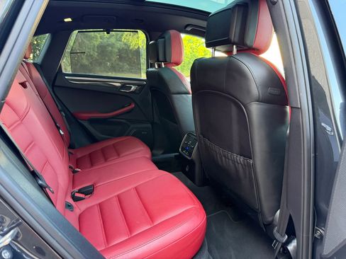 Used 2017 Porsche Macan GTS AWD/4WD image 14