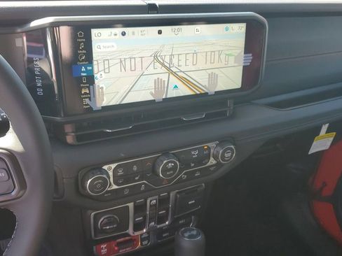 New 2026 Jeep Wrangler Unlimited Rubicon image 25