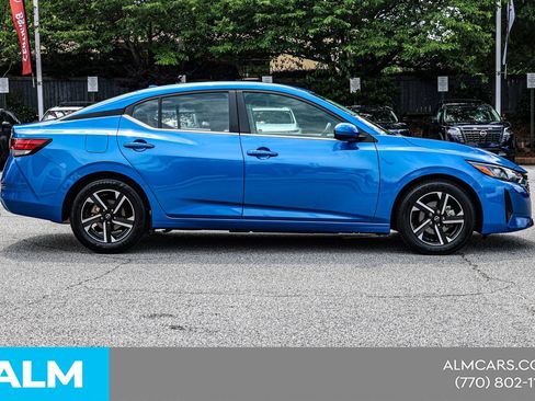 Used 2024 Nissan Sentra SV FWD image 10