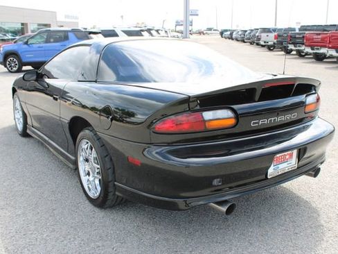 Used 2002 Chevrolet Camaro Z28 w/ Preferred Equipment Group 2 RWD image 8