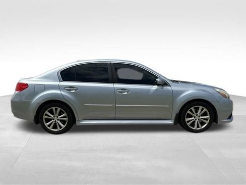 Used 2014 Subaru Legacy 3.6R Limited w/ Moonroof Package AWD/4WD image 2