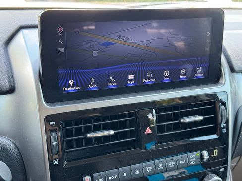 Used 2023 Lexus GX 460 Premium image 32