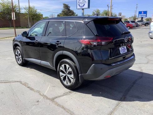 Used 2021 Nissan Rogue SV AWD/4WD image 16