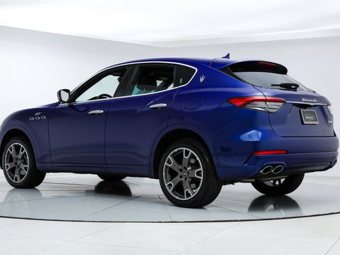 Certified 2023 Maserati Levante GT AWD/4WD image 3