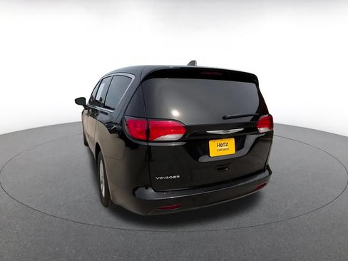 Used 2024 Chrysler Voyager LX FWD image 11