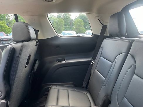 Used 2023 GMC Acadia Denali w/ Black Diamond Edition AWD/4WD image 31