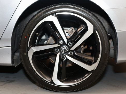 Used 2022 Honda Accord Sport image 25