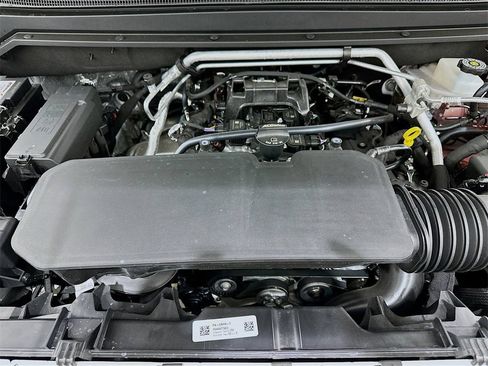 New 2026 GMC Canyon Elevation w/ Convenience Package image 30