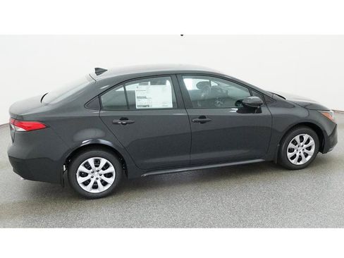 New 2026 Toyota Corolla LE FWD image 10
