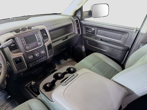 Used 2017 RAM 2500 Tradesman w/ Chrome Appearance Group image 21