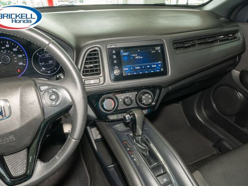 Certified 2021 Honda HR-V Sport image 41