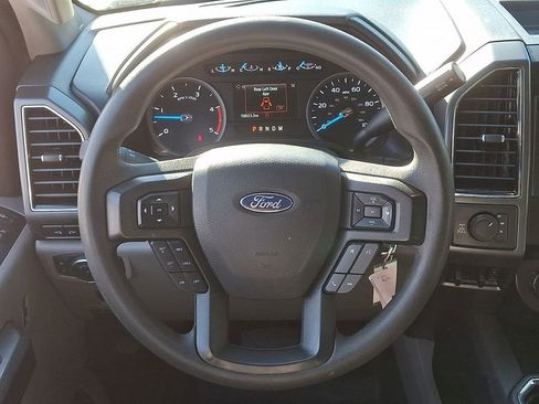 Used 2021 Ford F250 XLT w/ XLT Premium Package AWD/4WD image 19