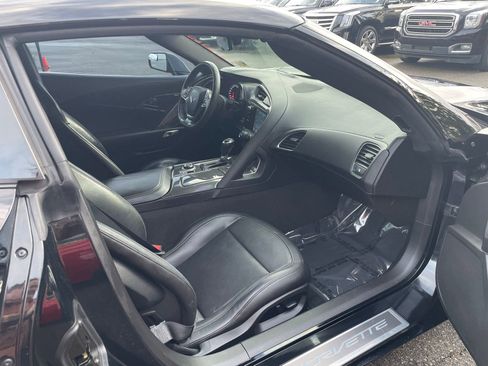 Used 2019 Chevrolet Corvette Stingray Coupe w/ 1LT image 29