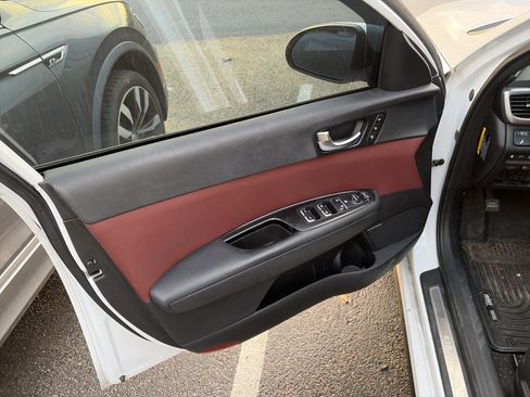 Used 2016 Kia Optima SX w/ Option Group 055 image 8