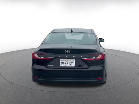 Used 2025 Toyota Camry LE image 12