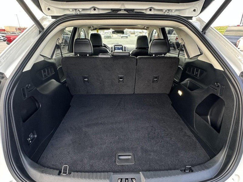 Used 2023 Ford Edge SEL w/ Convenience Package AWD/4WD image 16