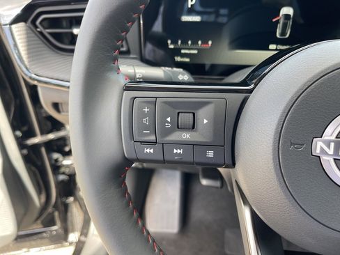 New 2026 Nissan Kicks SR w/ Cold Weather Package image 14