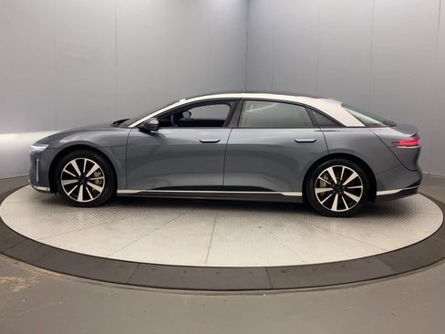 Used 2024 Lucid Air Touring AWD/4WD image 2