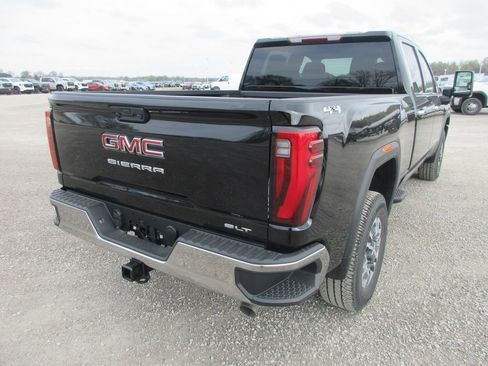 New 2026 GMC Sierra 2500 SLT image 5