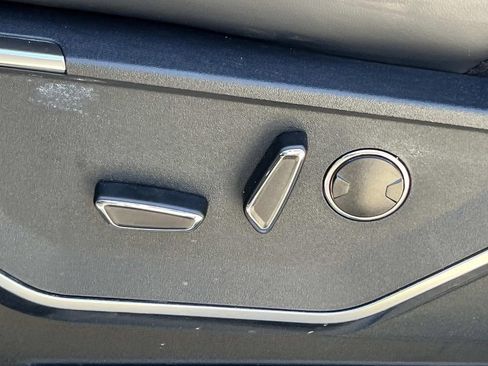 Used 2025 Ford F150 Raptor image 25