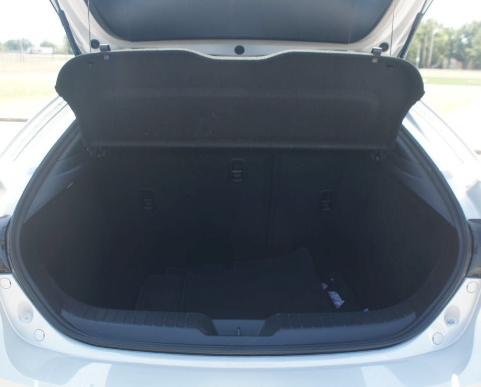 Used 2024 MAZDA MAZDA3 s FWD image 17