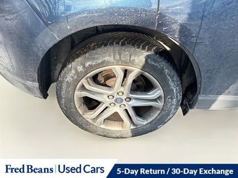 Used 2017 Ford Edge Titanium w/ Equipment Group 301A image 17