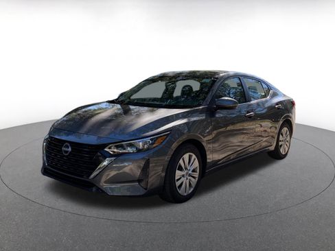 Used 2025 Nissan Sentra S image 3