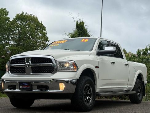Used 2016 RAM 1500 Laramie w/ Convenience Group AWD/4WD image 1
