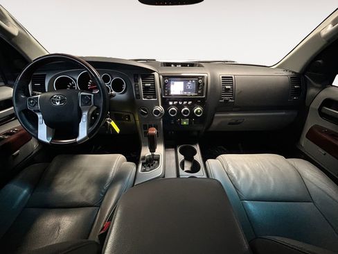 Used 2016 Toyota Sequoia Platinum image 14