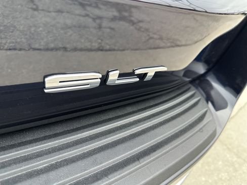 Used 2022 GMC Yukon SLT image 13