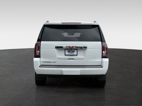 Used 2016 GMC Yukon XL Denali w/ Open Road Package AWD/4WD image 6