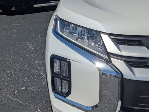 Used 2020 Mitsubishi Outlander Sport ES image 9