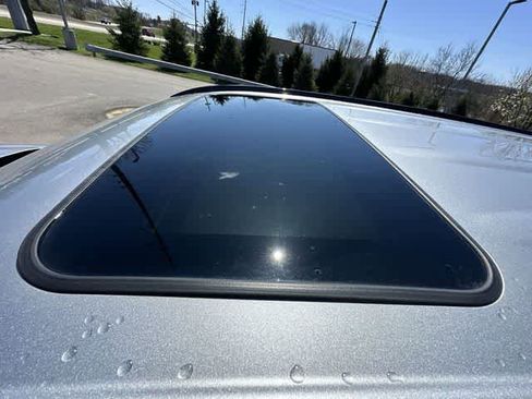 Used 2022 Toyota Highlander XSE image 6