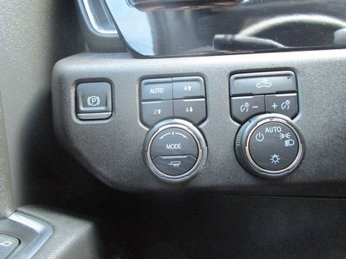 Certified 2024 Chevrolet Silverado 1500 LT w/ Z71 Off-Road Package image 10