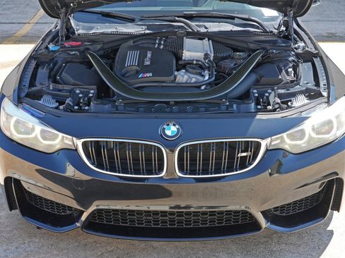 Used 2018 BMW M4 Coupe RWD image 7
