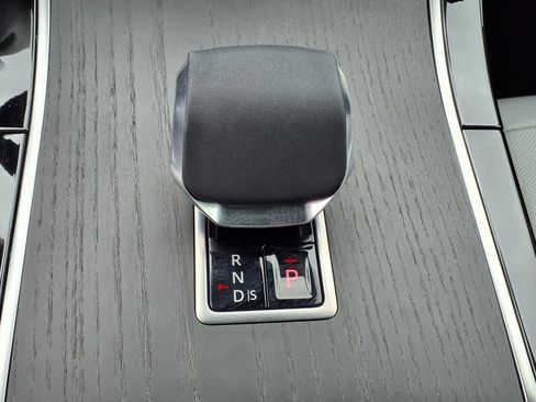 Certified 2025 Land Rover Range Rover Velar S image 13