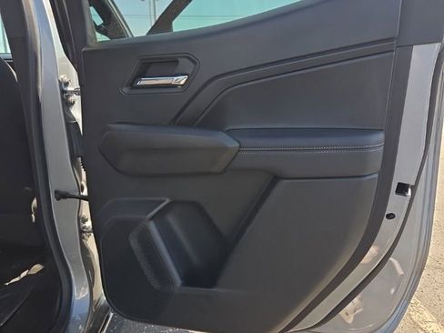 Used 2023 Chevrolet Colorado LT w/ LT Convenience Package II AWD/4WD image 25