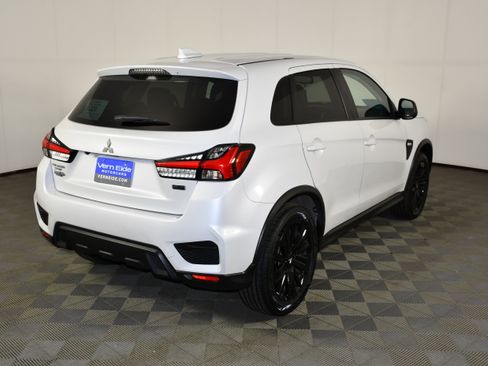Used 2022 Mitsubishi Outlander Sport LE FWD image 5