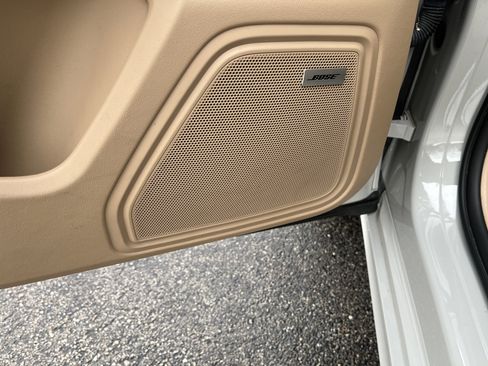 Used 2020 Porsche Macan Turbo image 13