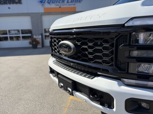 New 2026 Ford F250 Lariat w/ Black Appearance Package AWD/4WD image 10