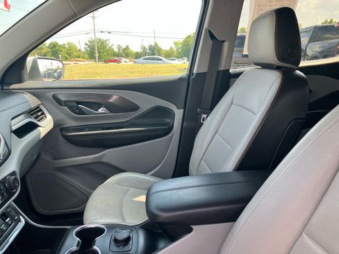Used 2019 GMC Terrain SLT w/ Preferred Package FWD image 6