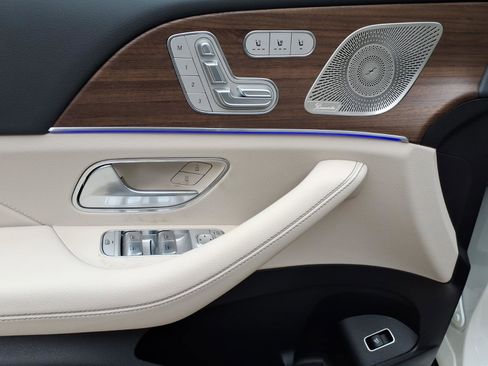 New 2026 Mercedes-Benz GLS 450 4MATIC image 13