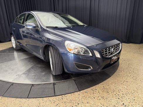 Used 2012 Volvo S60 T5 image 4