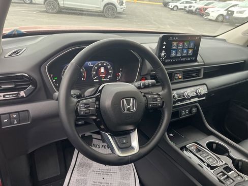 Used 2024 Honda Pilot Elite image 10